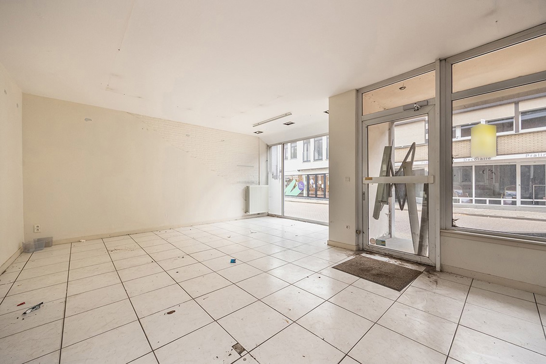 Te renoveren handelshuis met ruim appartement in het centrum van Meerhout - foto 4