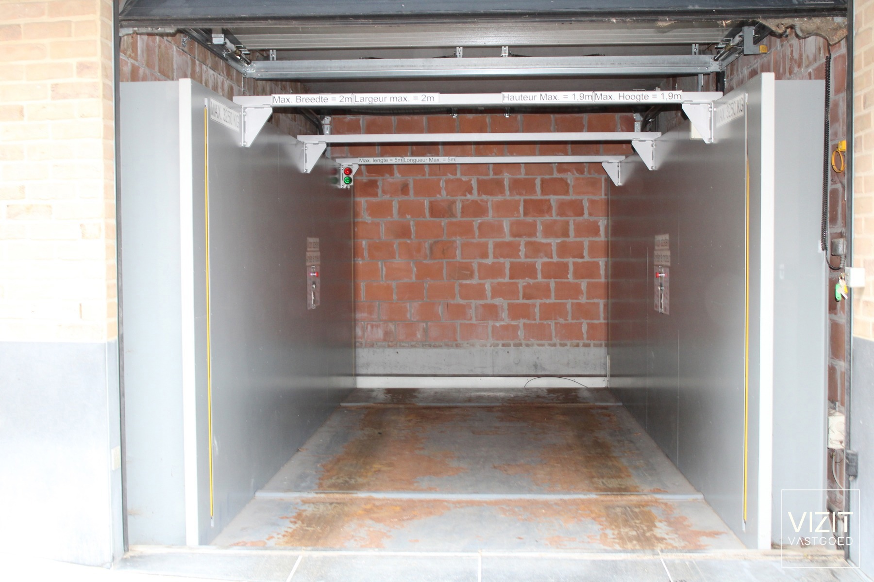 Ondergrondse parkeerplaatsen/garage met autolift   - foto 4