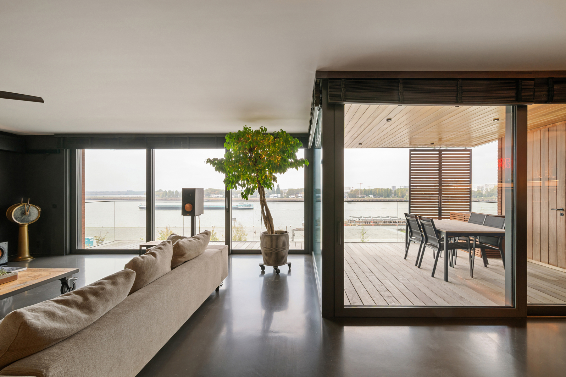 Apartment for rent in Antwerp with 3 bedrooms - photo 4