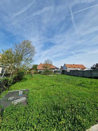 TERRAIN À BÂTIR DANS UNE RUE SANS ISSUE À ROOSDAALVous recherchez le terrain idéal pour construire votre maison familiale ? Ce beau terrain de 545 m²...