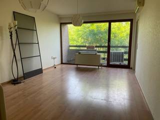 In een oase van rust in de Leuvense rand treft u Residentie Populierenhof, een residentie waar ruimte en groene vergezichten de boventoon voeren,...