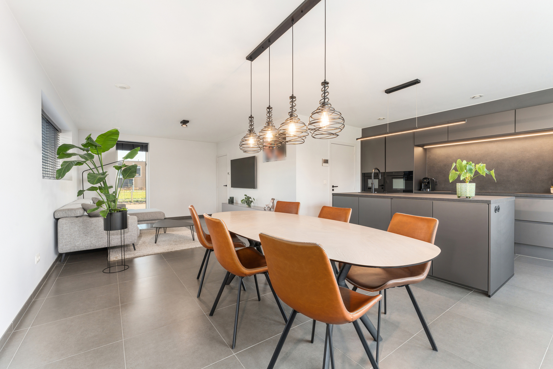 Recente HOB met 4 slpks en afzonderlijke garage te Roeselare - foto 4