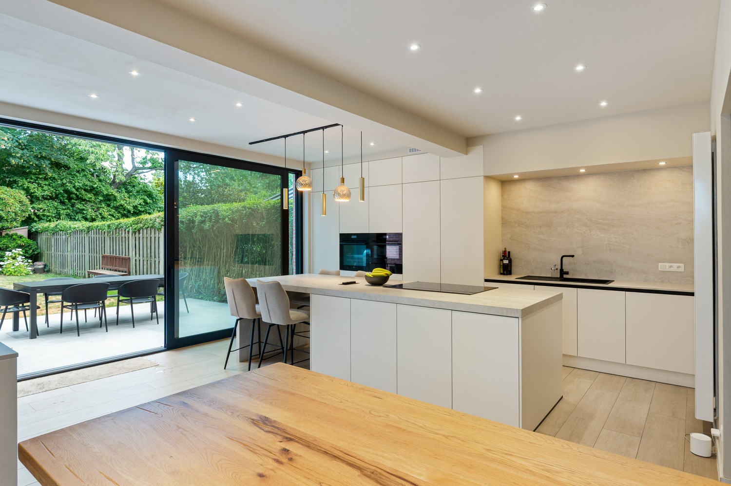 Instapklare woning met 4 slpkrs in hartje Edegem - foto 2