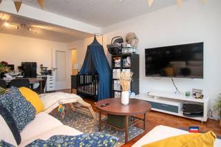 2020 ANVERS | SPACIEUX, APPARTEMENT PRÊT À L'EMPLOI AVEC DEUX CHAMBRES À COUCHER | EPC AAménagement comme suit : hall d'entrée spacieux avec...