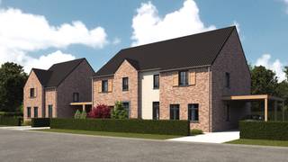 <p>Vlakbij het centrum van Kinrooi wordt aan de Processieweg een stijlvol woonproject gerealiseerd, bestaande uit 2 halfopen bebouwingen en 1 open bebouwing. Lot 3 omvat een ruime halfopen bebouwing op een perceel van 04a 23ca met een bewoonbare oppervlakte van ± 140 m². Deze stijlvolle woning is voorzien van 3 slaapkamers, een ruime badkamer en twee aparte toiletten. De herenwoning wordt voorzien van aluminium ramen met dubbele beglazing. Daarnaast beschik je hier over een tuin met een praktisch formaat. Omwille van het feit dat de woning casco plus opgeleverd wordt heb je bovendien de vrijheid om je nieuwe thuis verder naar jouw eigen smaak en voorkeur af te werken. Ook is er de mogelijkheid om een carport aan te bouwen. De vergunning hiervoor is alvast in orde gemaakt. Alle mogelijkheden liggen nog voor jou open!<br /><br />Het casco plus pakket omvat: sanitair met een basispakket toestellen, aanleg elektriciteit met afwerking, EPS, chape, pleisterwerken en gyplat zolder. Meer info vind je in het hier bijvoegde lastenboek. </p>
<p>De Processieweg bevindt zich vlakbij het centrum van Kinrooi. Dagdagelijkse voorzieningen zoals bakker, supermarkten en horeca bevinden zich binnen handbereik. De lagere school en de eerste graad van het secundair onderwijs bevinden zich bovendien op wandelafstand, wat deze woning een extra troef geeft voor gezinnen. Dankzij de uitstekende ligging bereik je in geen tijd steden zoals Bree en Maaseik en zelfs de Nederlandse grens. Wil je graag jouw droomhuis realiseren? Laat het ons weten via 089/47 27 80 of per mail op info@beneca.be. Tot snel!<br /><br /><br />INDELING:<br /><br />Gelijkvloers: inkomhal (± 4,6 m²), toilet (± 1,8 m²), leefruimte (± 47,2 m²) met open keuken (± 11,8 m²) en berging (± 5,5 m²).<br />1<sup>e</sup> verdieping: Overloop/nachthal (± 9,4 m²), slaapkamer 1 (± 19,5 m²), slaapkamer 2 (± 12,3 m²), slaapkamer 3 (± 16,1 m²), toilet (± 1,8 m²) en badkamer (± 10,5 m²).<br />Zolder: technische ruimte (± 46,5 m²).<br /><br /><br />PRIJS (Casco plus):<br /><br />Grondwaarde: € 90.000,-<br /><br />Reg. Rechten grondwaarde (12% RR): € 10.800,-<br /><br />Constructiewaarde: € 233.380,-<br /><br />BTW op constructiewaarde (21% BTW) € 49.009,8,-<br /><br />TOTALE AANKOOPPRIJS (incl. BTW en registratierechten): € 383.189,8,-<br /><br /><br /><br />De geadverteerde verkoopprijzen zijn exclusief kosten aansluiting nutsvoorzieningen, notariskosten, erelonen,…</p>