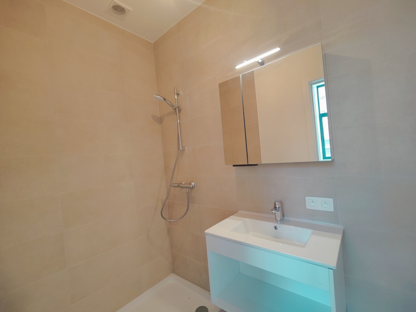 RESIDENCE SEVENTY SEVEN - photo 4