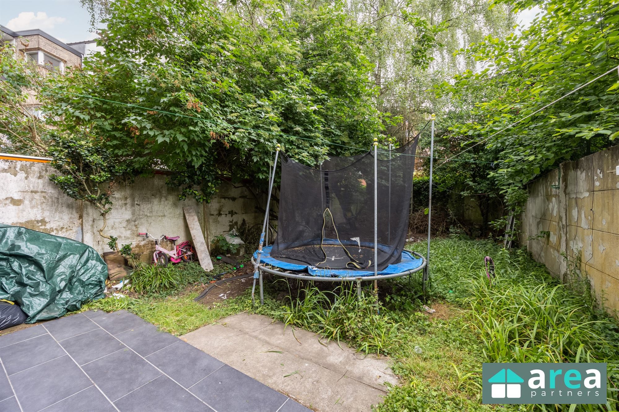 APPARTEMENTSGEBOUW BESTAANDE UIT 4 RUIME APP - foto 3