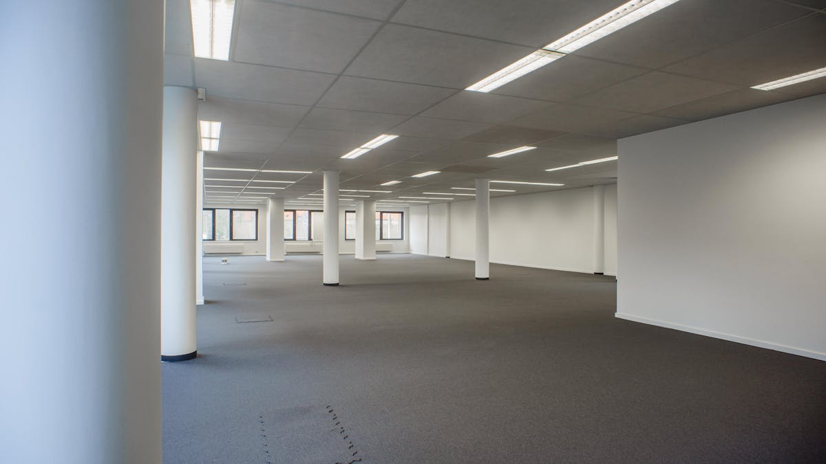 Kantoor van ca. 307 m² in het Clintonpark in Roeselare - foto 3