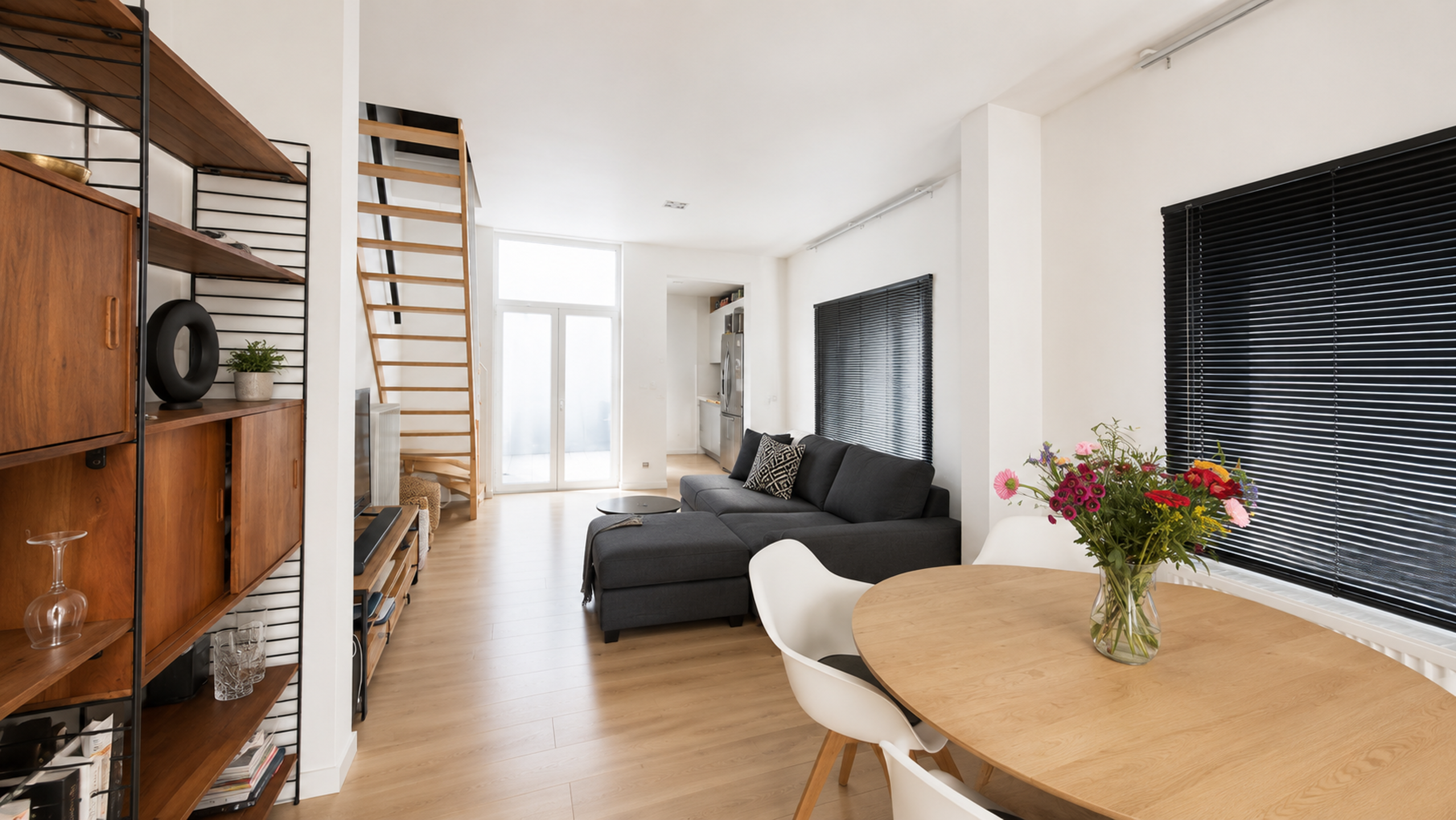 Recente gerenoveerde woning met 3 slpk en koer in Ledeberg - foto 4