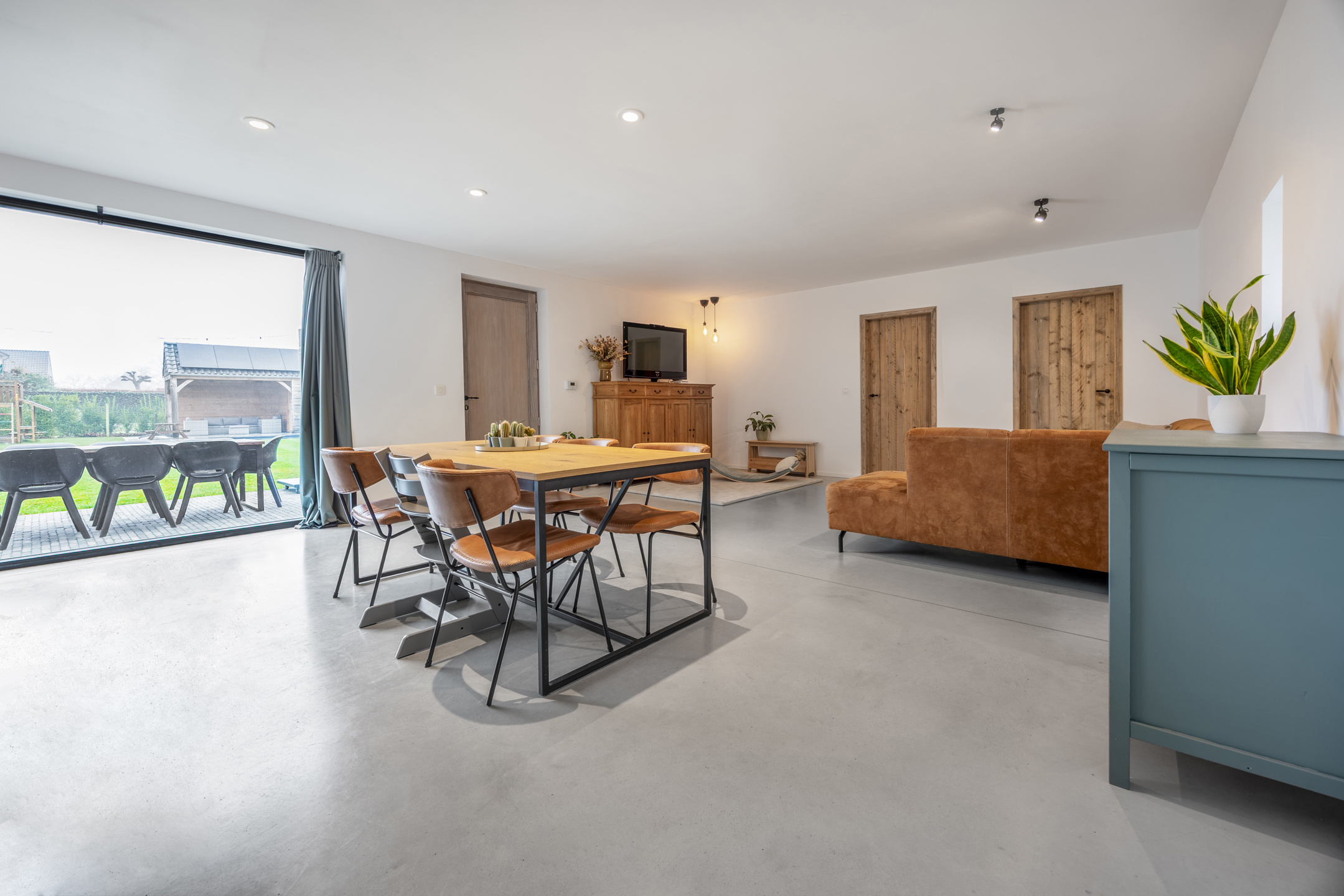 House for sale in Herentals with 6 bedrooms - photo 3