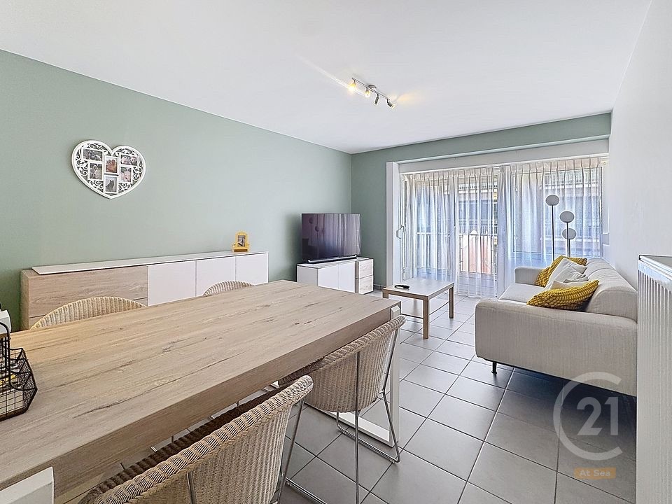 Ruim en volledig gerenoveerd appartement op centrale ligging in Westende-Bad - foto 2