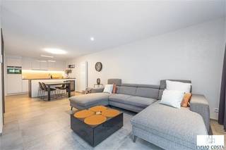 Luxe nieuwbouw-appartement gelegen op de gelijkvloerse verdieping van de residentie Central Park. Prachtige ligging aan het mooie park. Indeling...