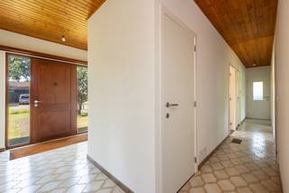 BEL 0496 55 42 42 VOOR HET INPLANNEN VAN EEN AFSPRAAK: Perfect instapklare laagbouwwoning (EPC: 387 – UC: 3438274) met 3 slaapkamers, 1...
