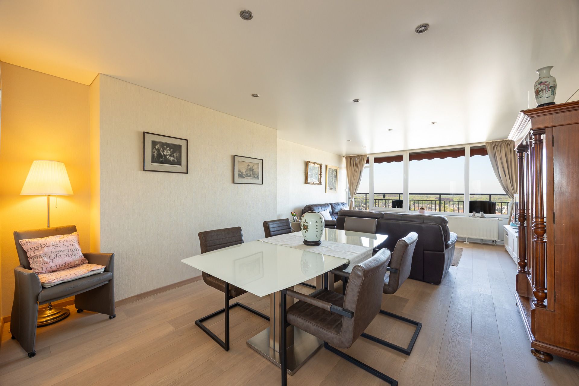 Ruim appartement met 2 terrassen in Wilrijk! - foto 2