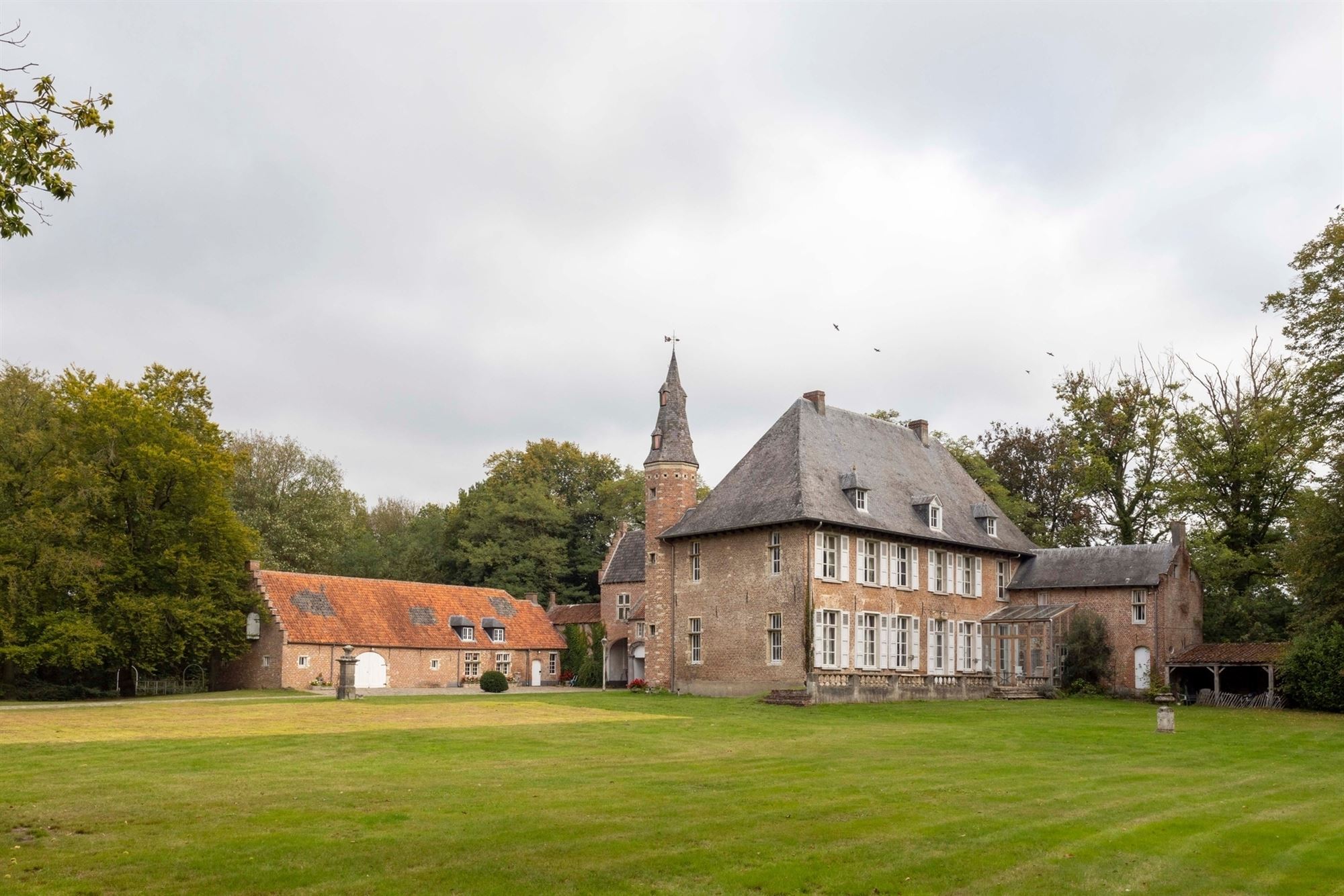 Kasteelhoeve op uniek perceel en oneindig potentieel - foto 4