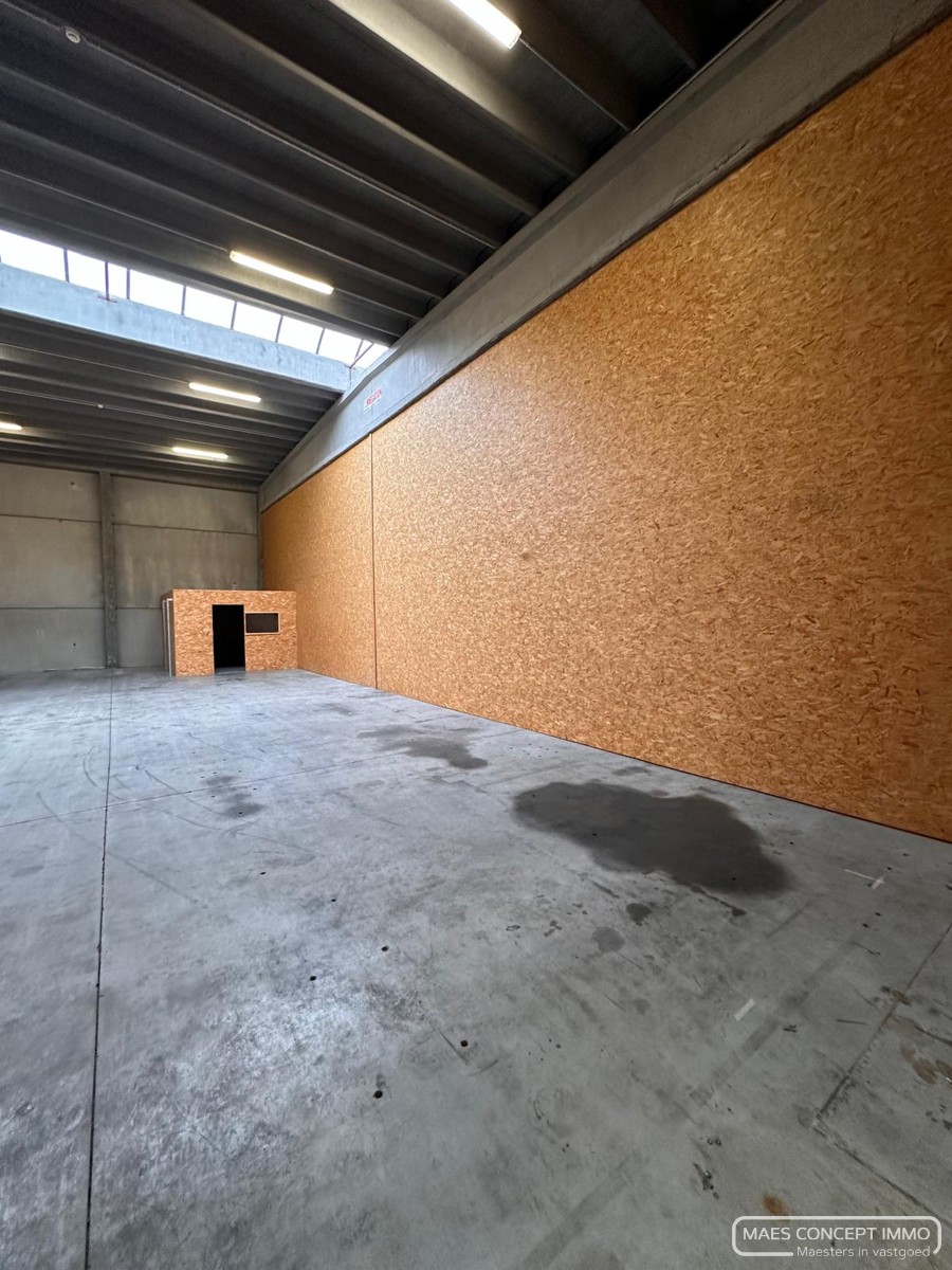 Opslagruimte van 220 m² te huur in Zwevegem - foto 5