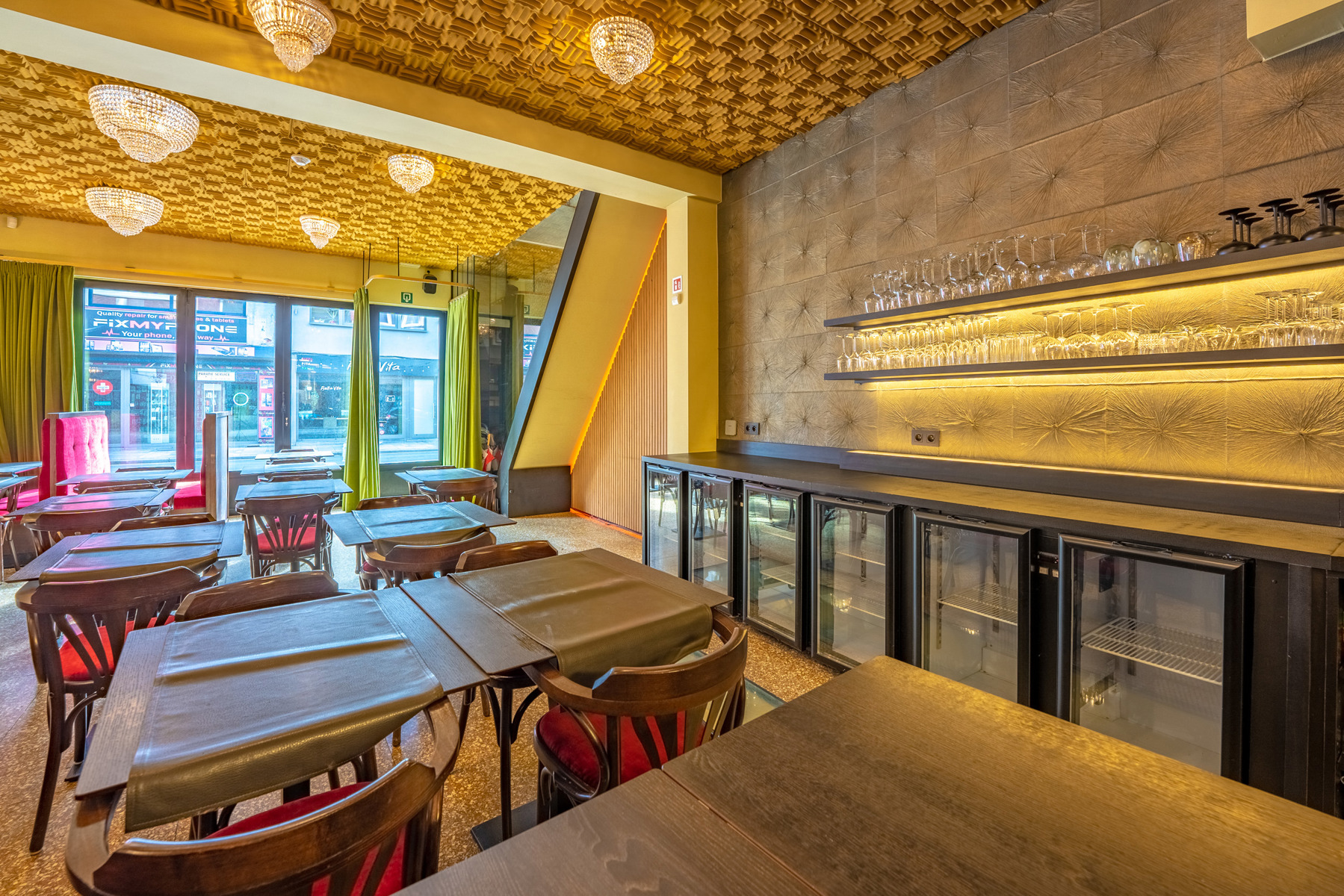 Instapklare handelsruimte (horecazaak) in het centrum van Ekeren! - foto 5