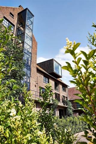 Ruime, energiezuinige loft in voormalige brouwerij (energielabel B). Ben je op zoek naar rust en ruimte, kort bij de natuur? Droom jij ervan om te...