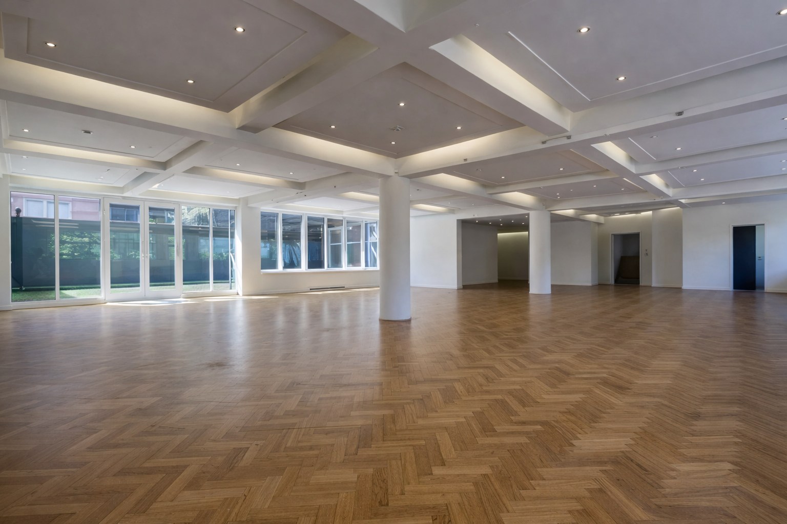 Commercial à louer à Anvers - photo 3