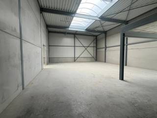 Commercial for rent in Ranst