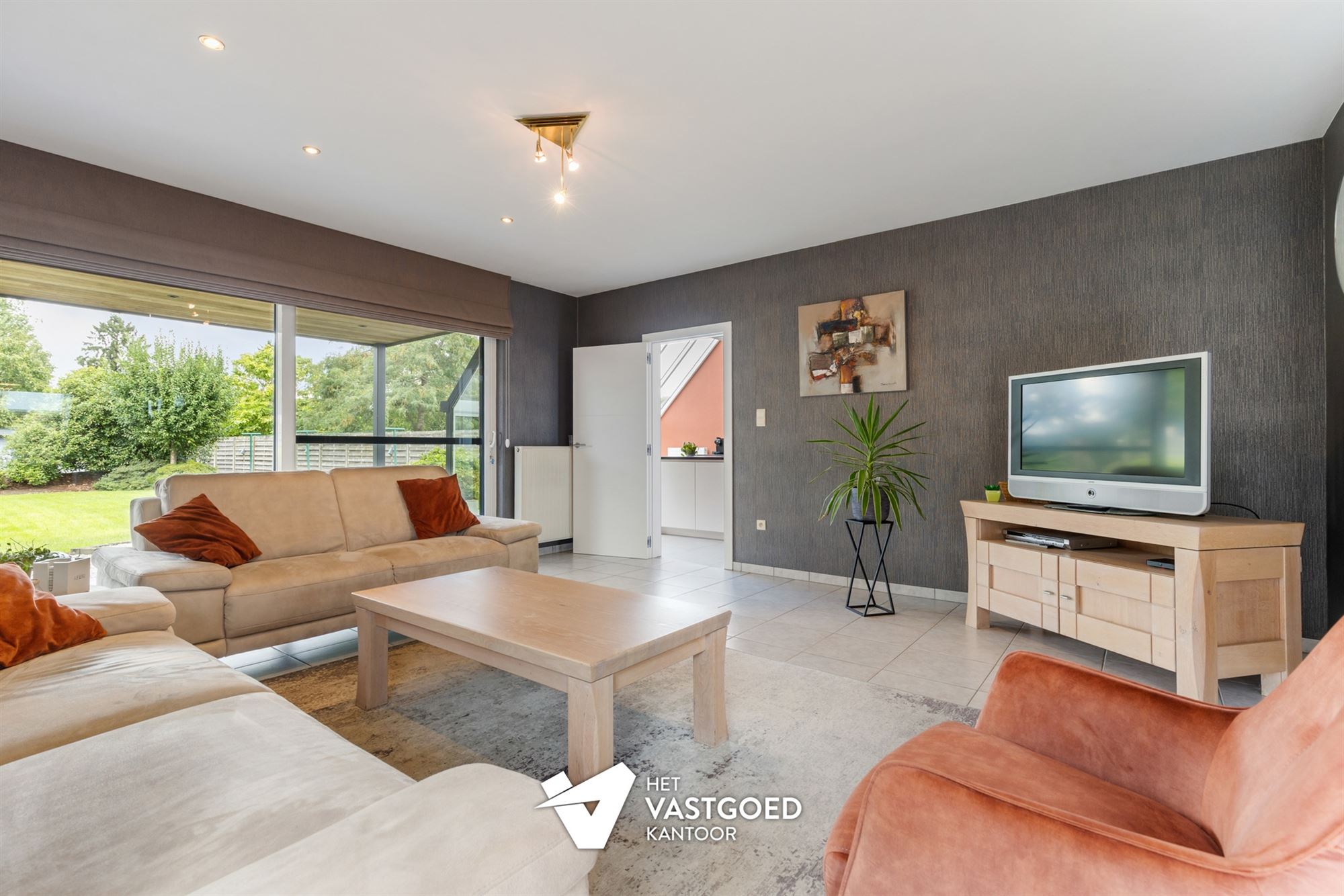 PERFECT ONDERHOUDEN, INSTAPKLARE WONING OP IDEALE LIGGING - foto 5