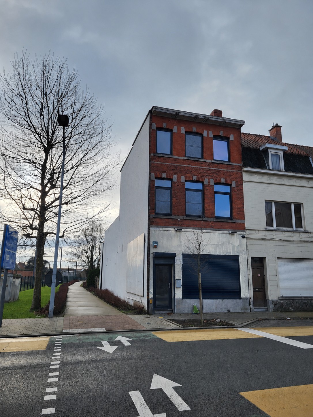 Commercial for sale in Menen