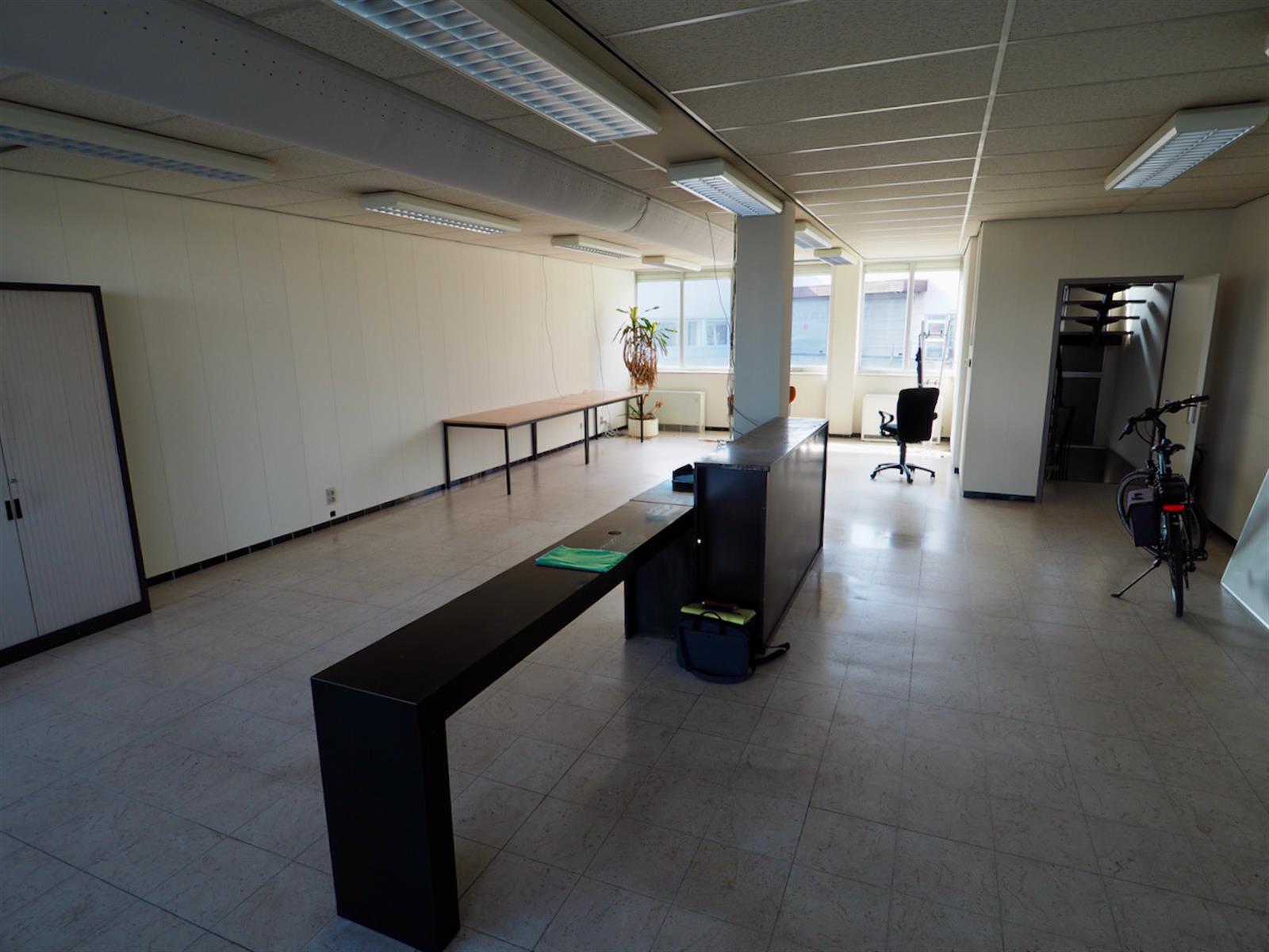 Kantoorgebouw - foto 4