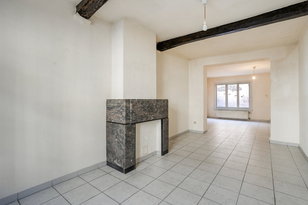 House to renovate in a prime location in the center of Bruges - photo 2