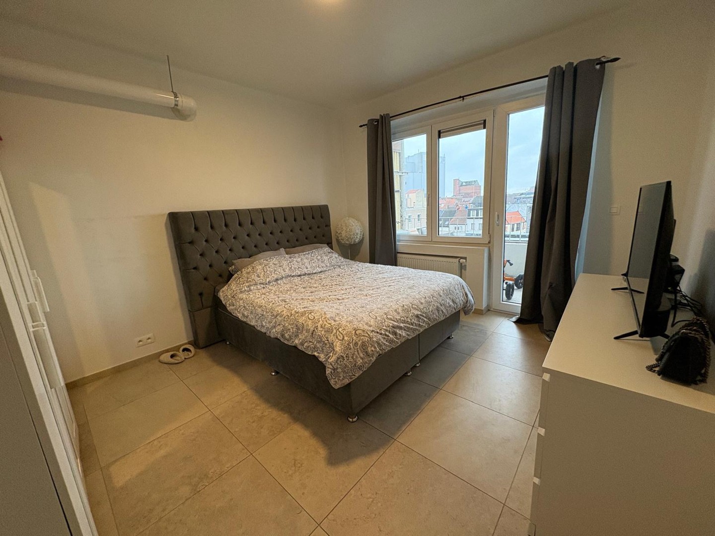 TWEE SLAAPKAMER APPARTEMENT OP DE DERDE VERDIEPING MET TERRAS - foto 5