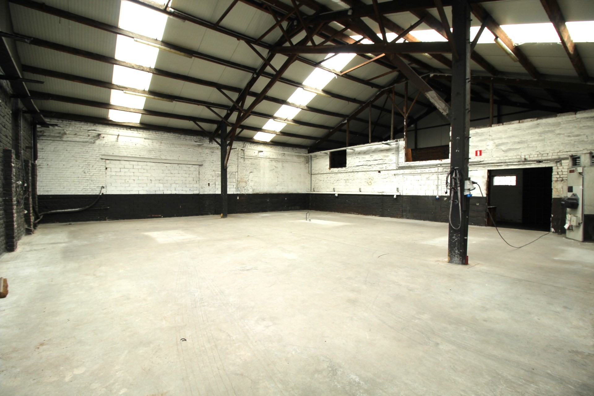 Magazijn te huur in Zwevegem - foto 4