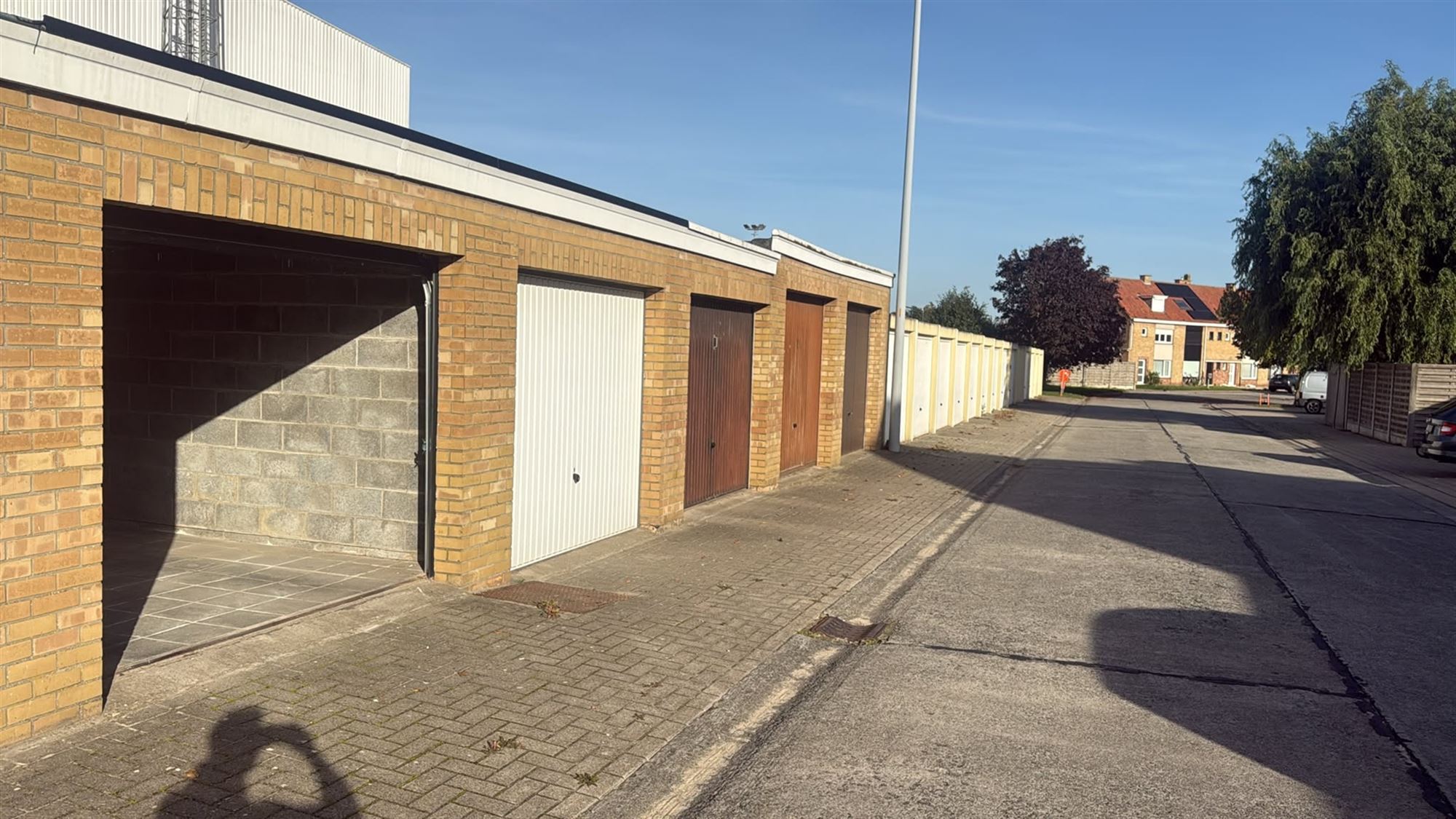 VERZORGDE AFGESLOTEN GARAGEBOX TE HUUR! - foto 4