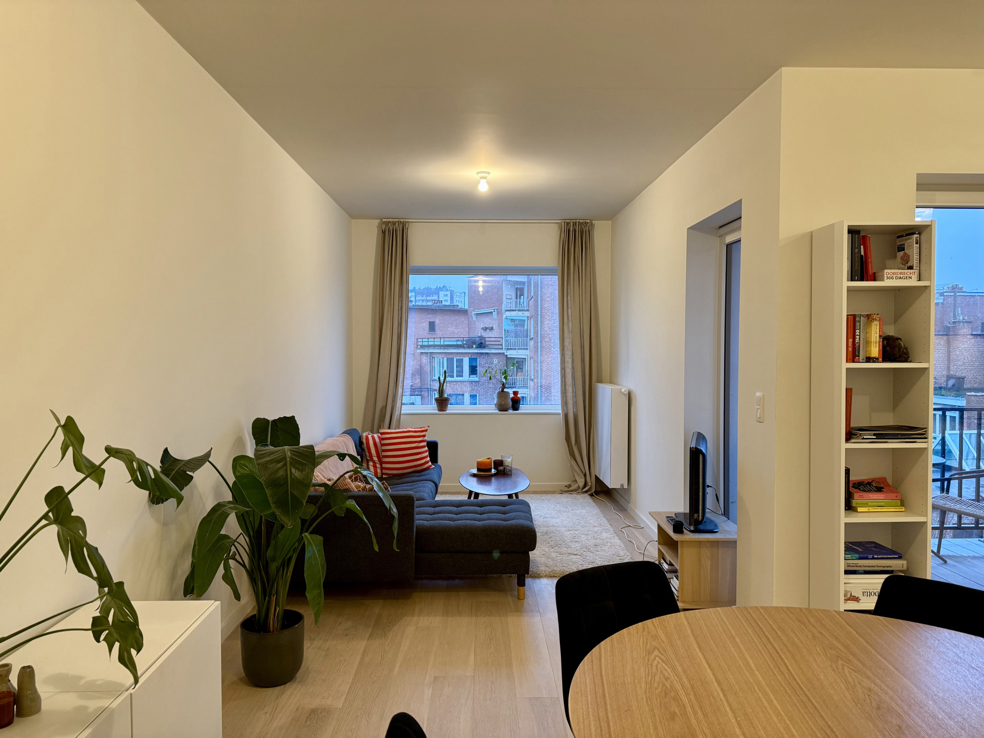 Prachtig, bemeubeld appartement met terras in zalige buurt - foto 4