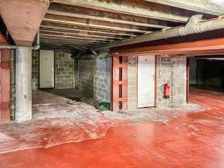 Goed gelegen ondergrondse autostaanplaats in het centrum van Turnhout.Opzoek naar zorgeloos parkeren in het centrum van Turnhout? Deze ondergrondse...