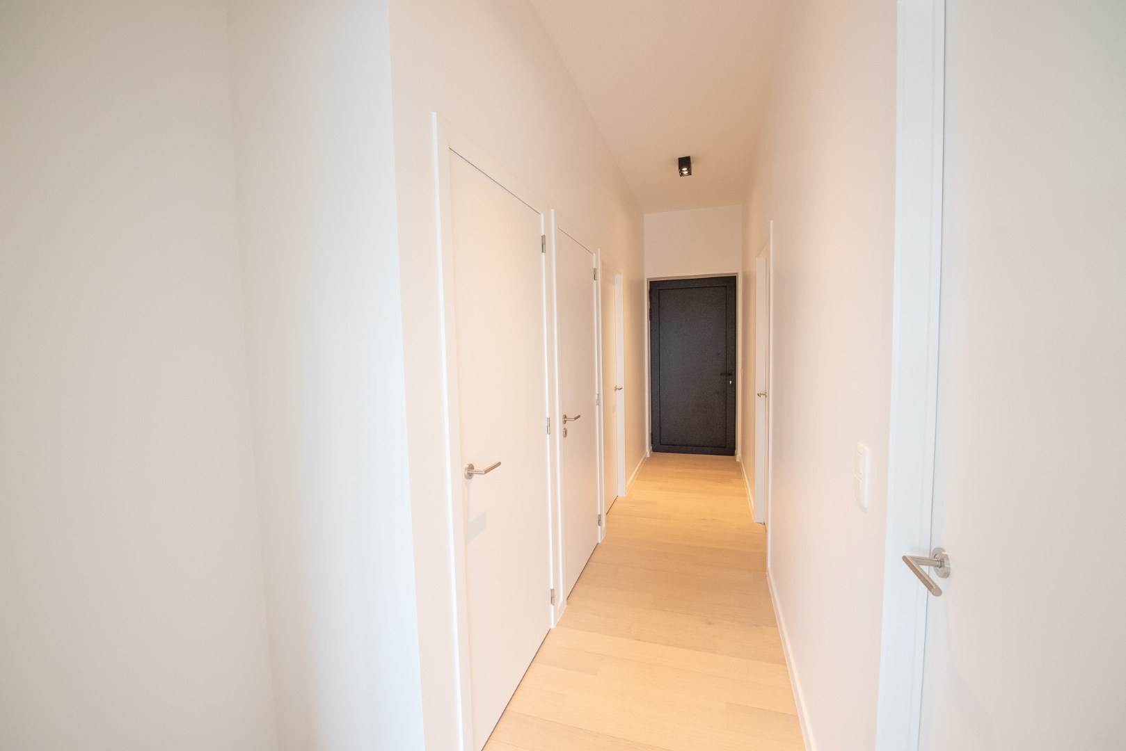 Ruime klassevolle penthouse TE HUUR in Waregem - foto 2