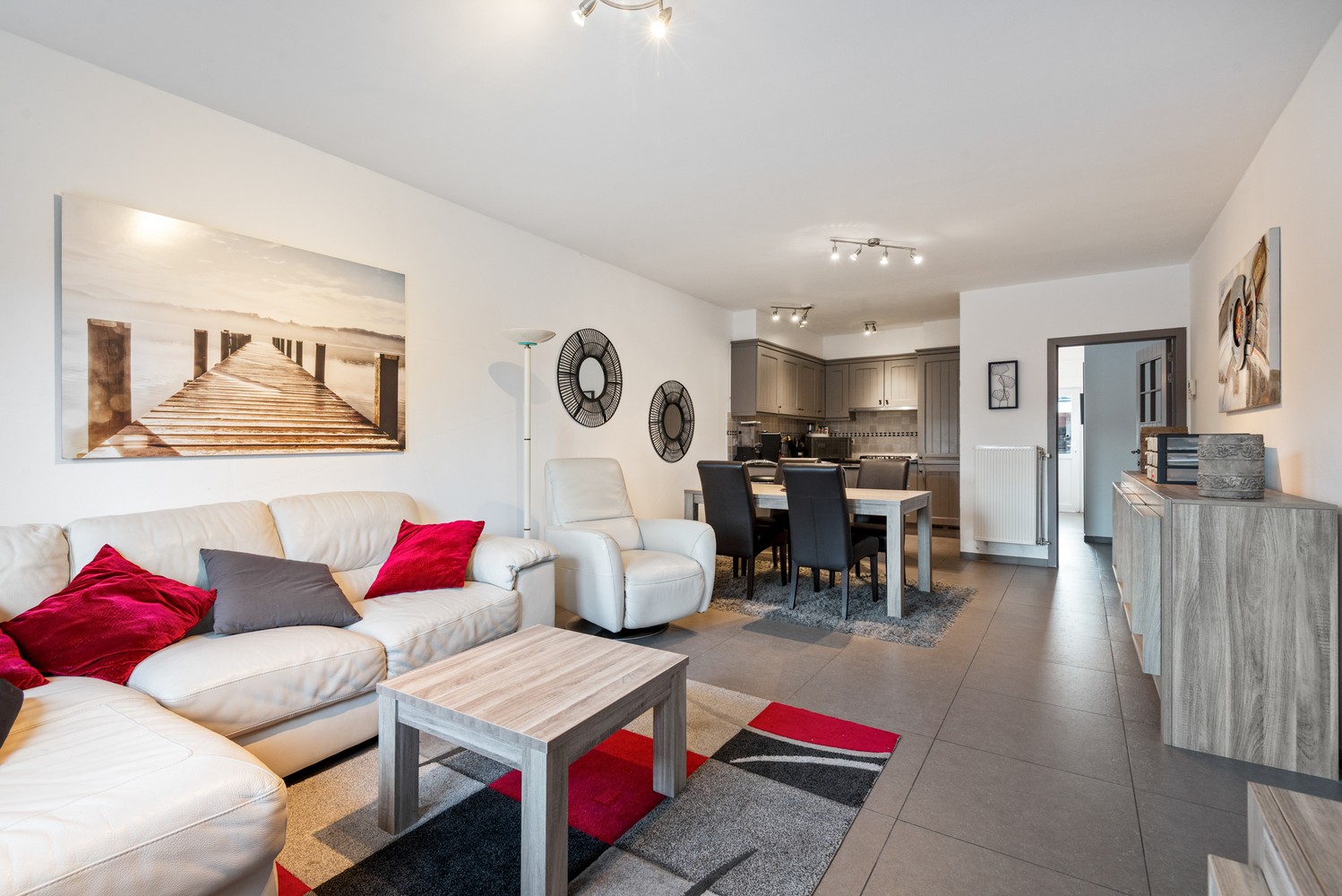 Tof gelijkvloers appartement met 2 slaapkamers, tuin en zwembad - foto 4