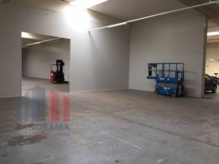 Fantastisch gelegen kantoorruimte met een oppervlakte van 270 m² te huur en 90 m² magazijn op een toplocatie nabij de Leuvensesteenweg en de E40...