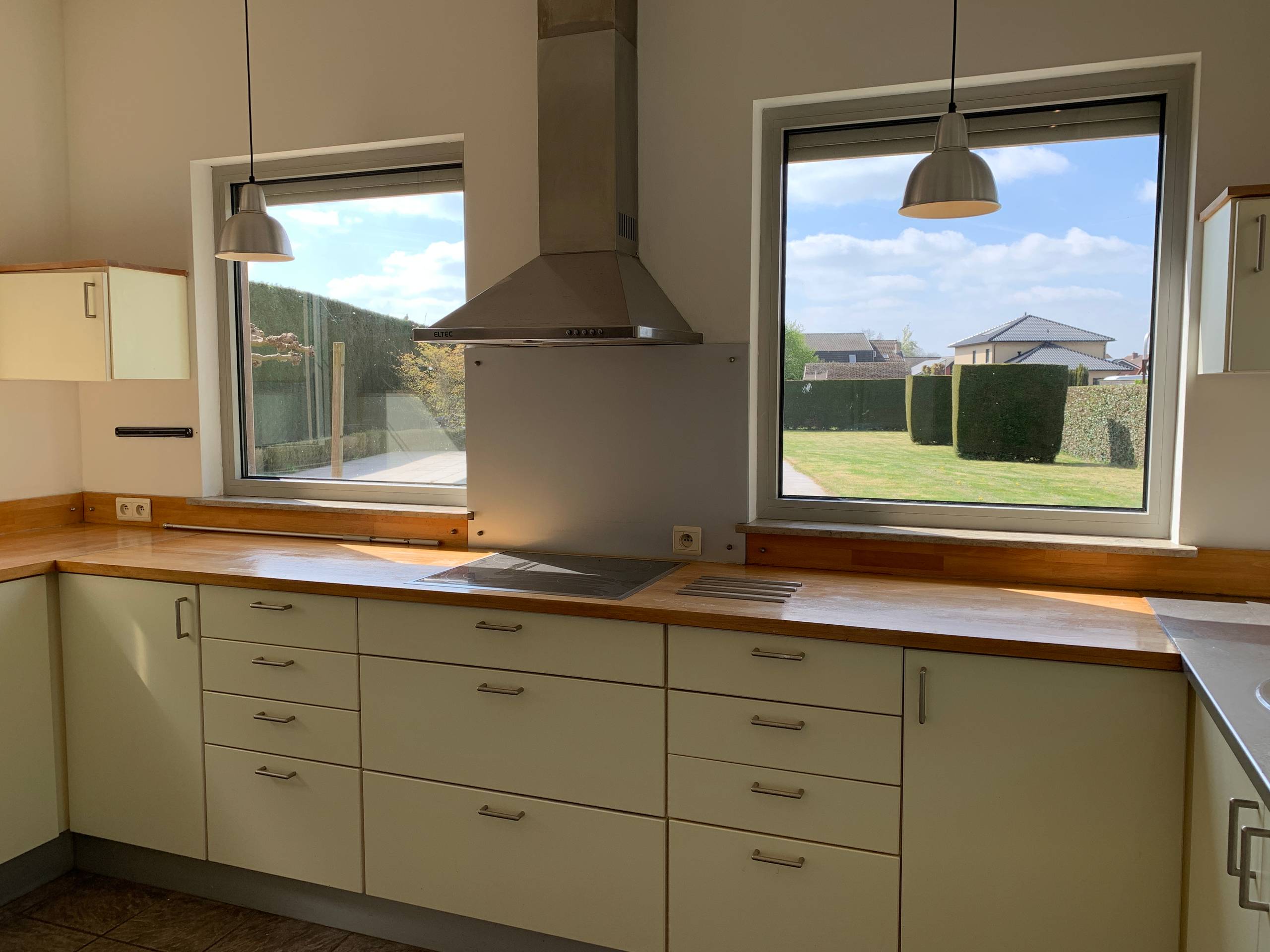 Unieke woning op toplocatie aan het water te Bree - foto 5