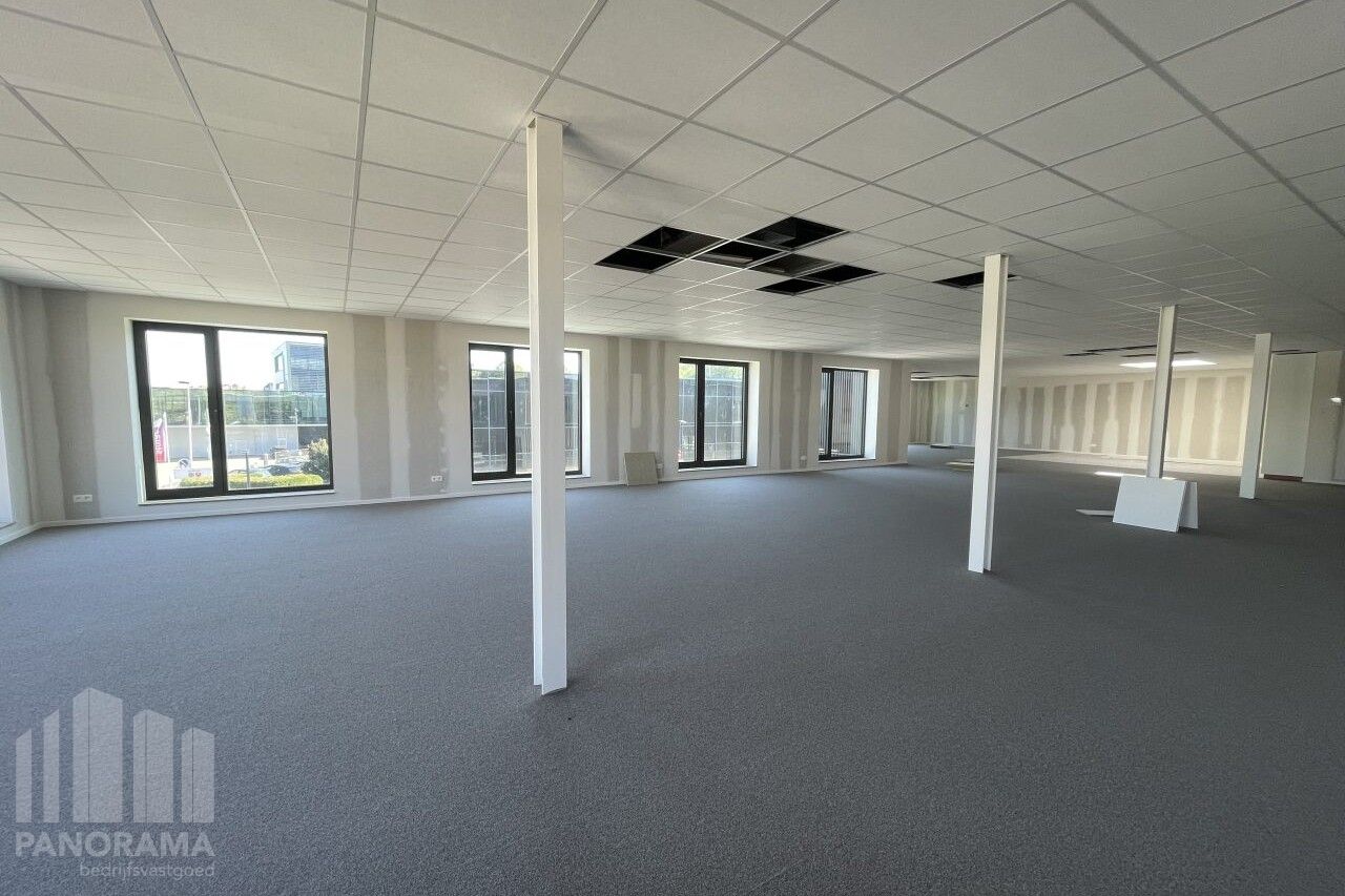 Modern & Duurzaam Kantoor van 440 m² nabij R0 te Wemmel - foto 4