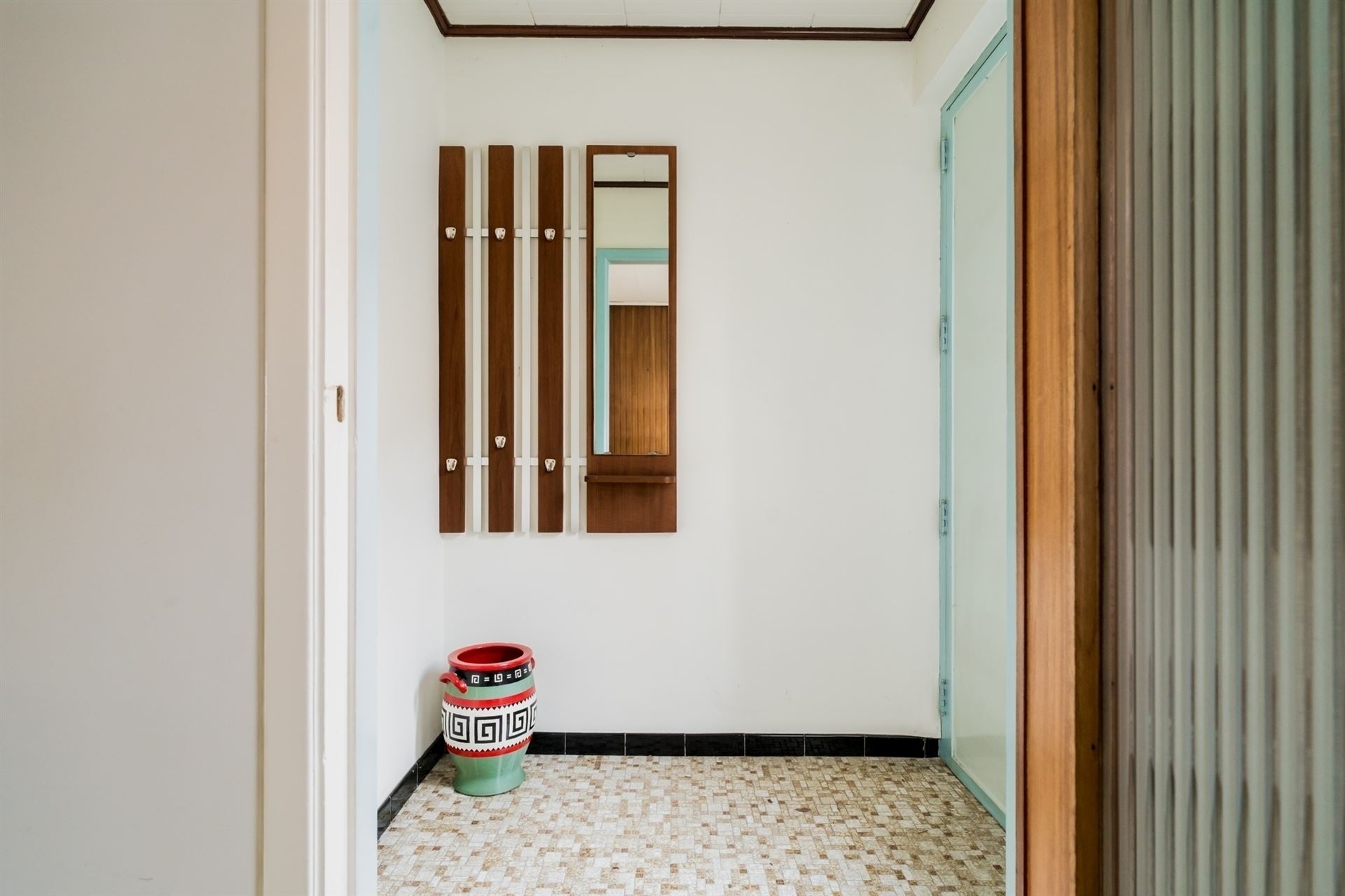 Te renoveren woning met 4 slpks en tuin. - foto 5