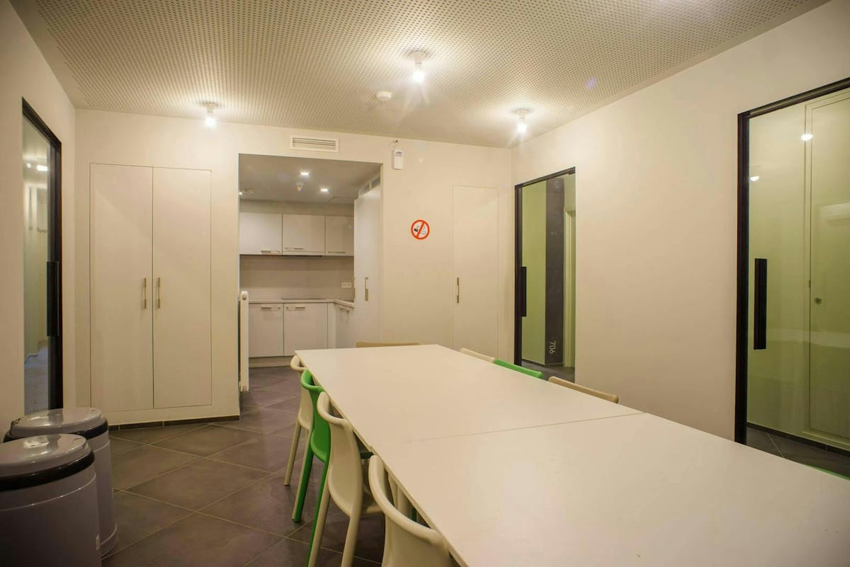 Studentenkamer te koop nabij het station en centrum Brugge - foto 4