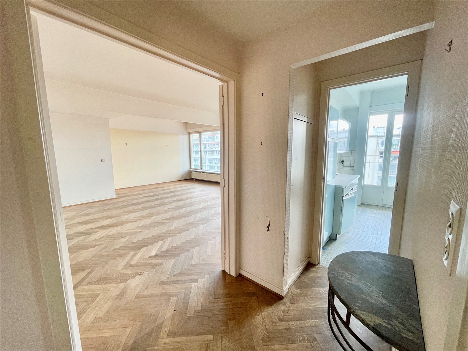 Te renoveren ruim appt met riant terras van 19 m²! - foto 5