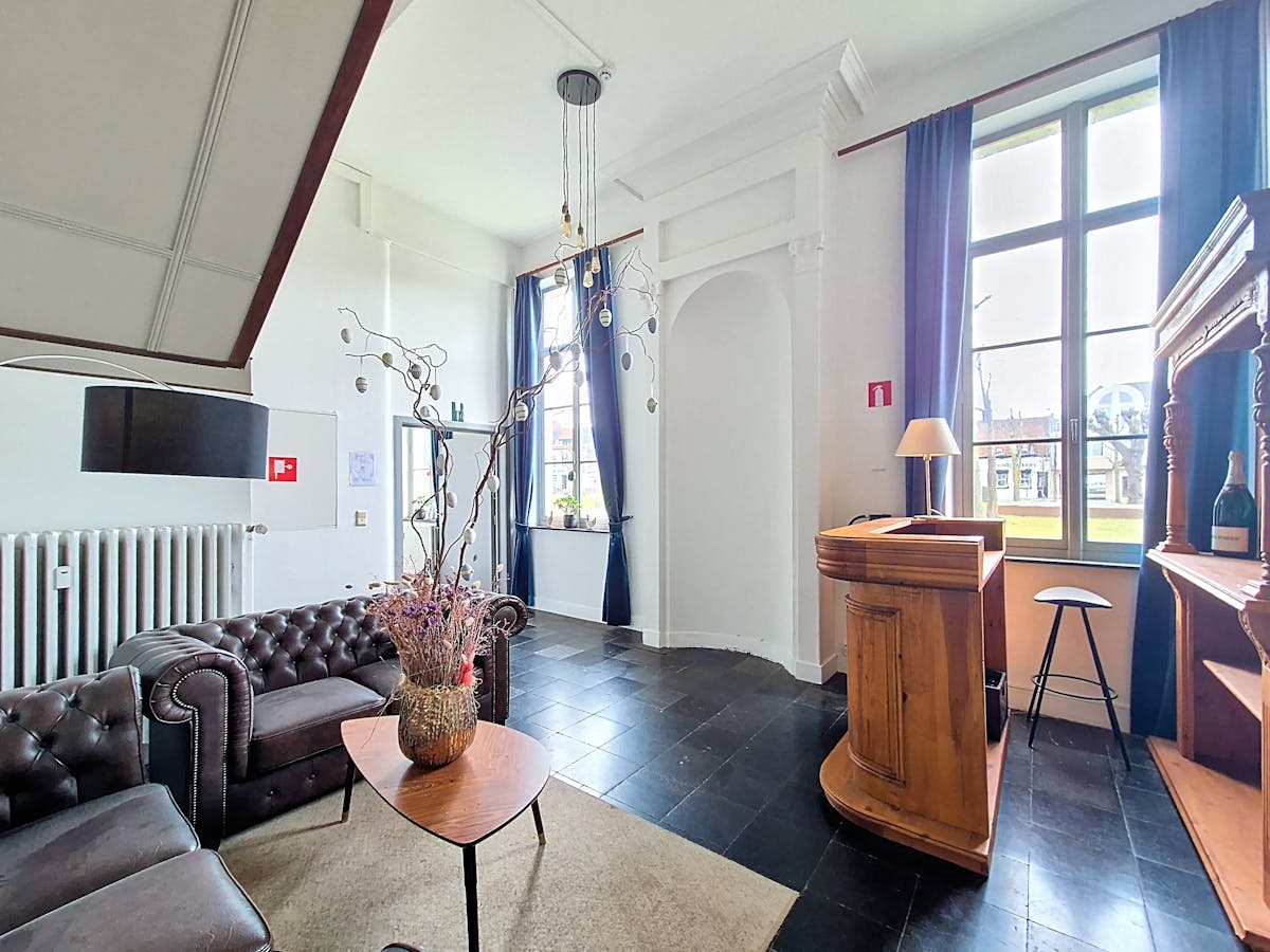 Uniek kantoor (161 m²) te huur in hartje Drongen - foto 3