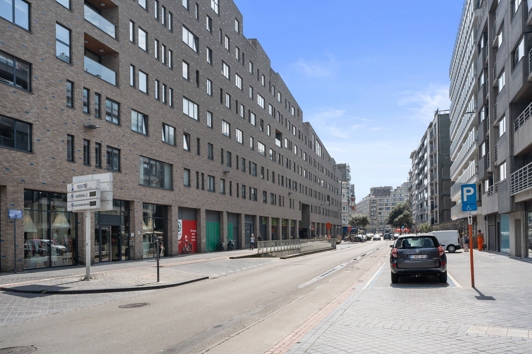 Pitta zaak met 2 slpk appartement op toplocatie in Oostende  - foto 4