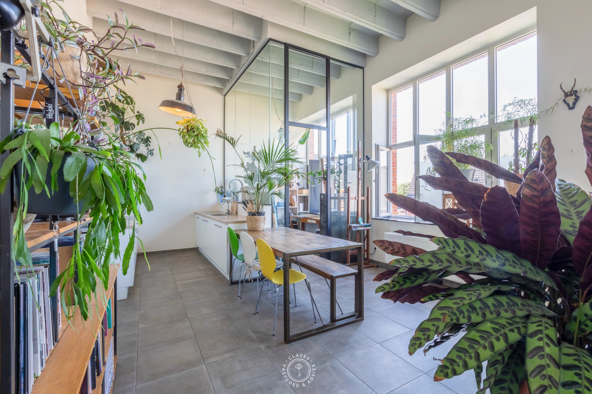 Stijlvol éénslaapkamer appartement met loft vibes - foto 1