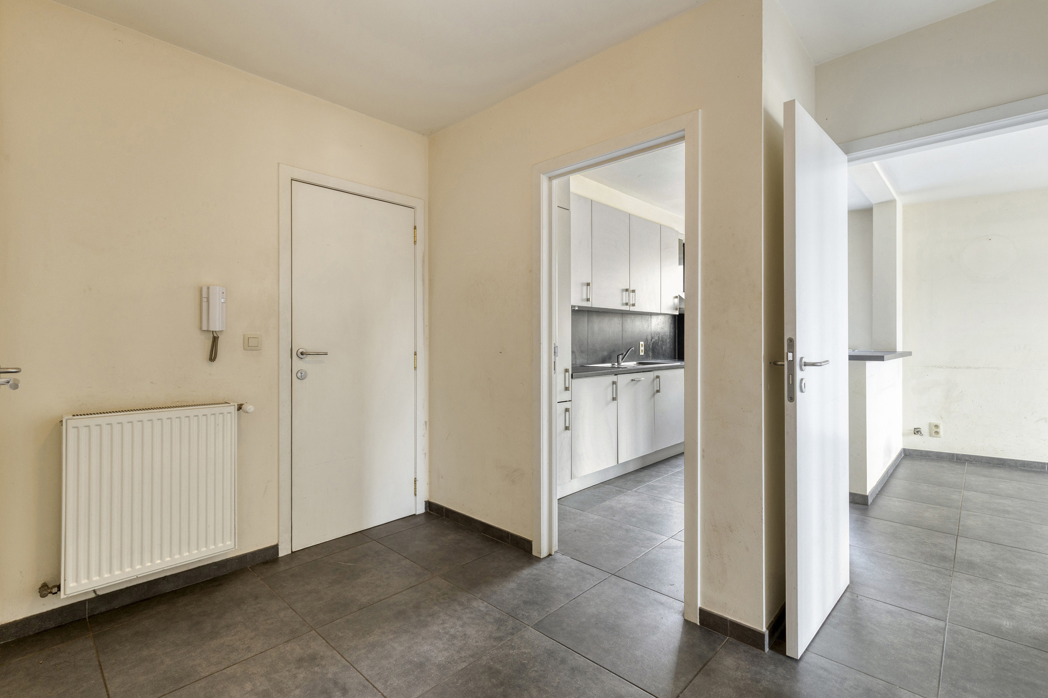 Instapklaar 2 slaapkamerappartement met open zicht! - foto 5