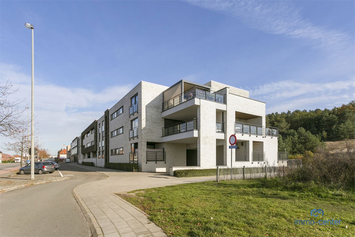 Appartement à louer à Genk avec 2 chambres - photo 2