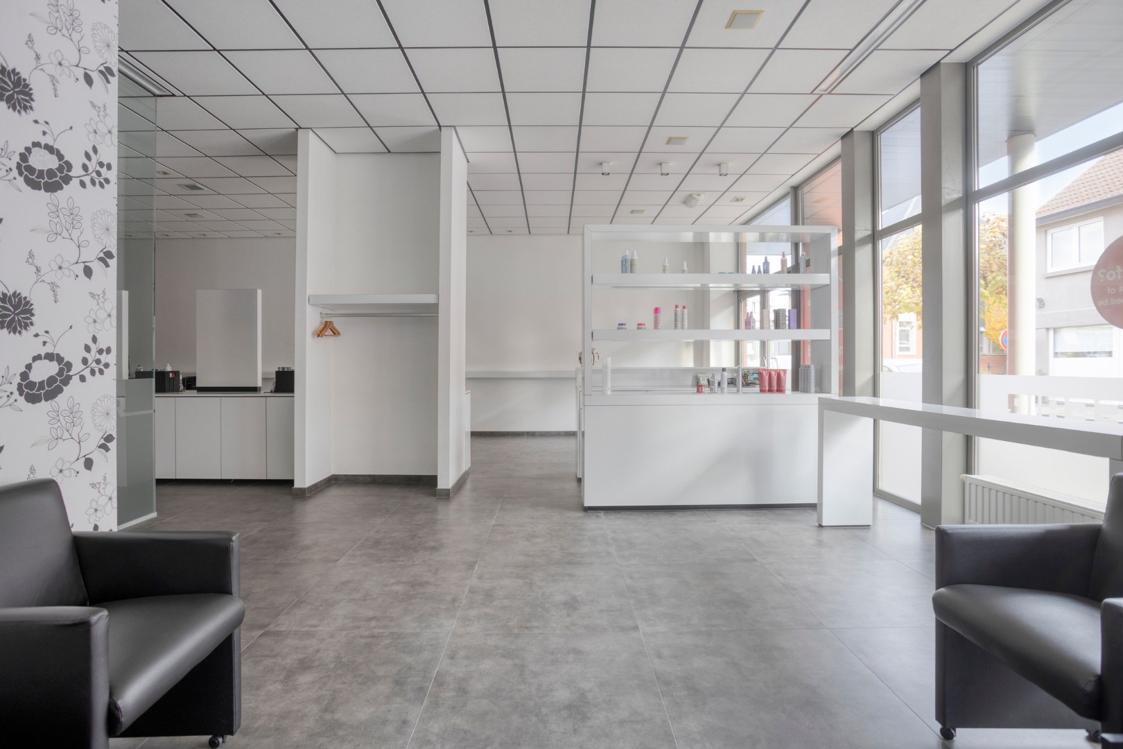 Ruim energiezuinig commercieel pand op toplocatie in centrum Hechtel - foto 5