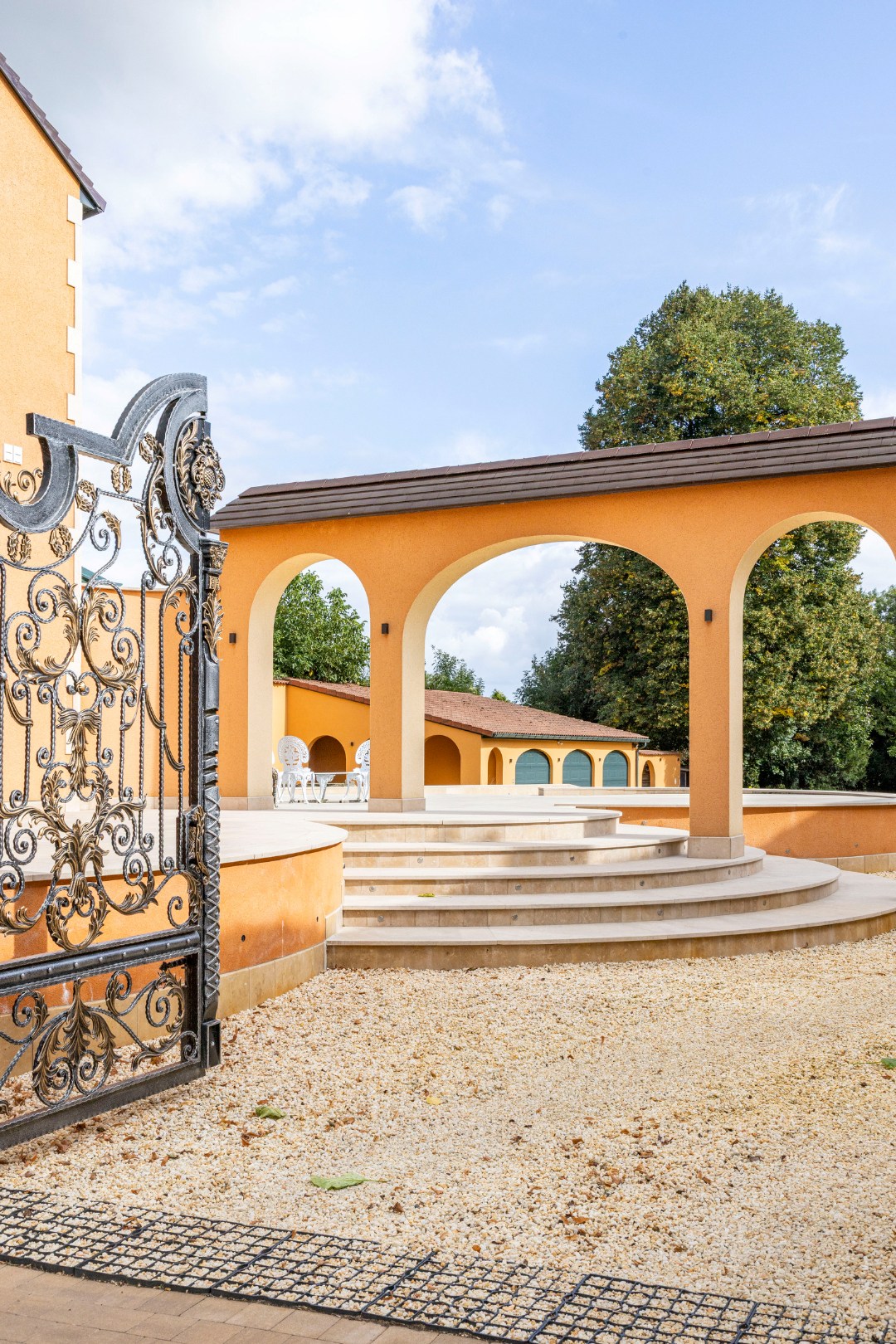 Karaktervolle villa met parktuin, tuinkamer en royale terrassen - foto 2