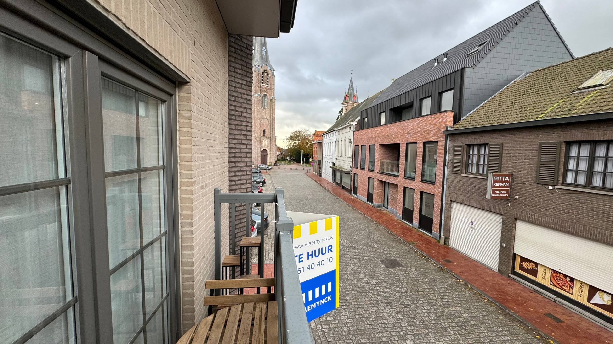 Instapklaar duplex-appartement met 3 slaapkamers in hartje Ruiselede - foto 5