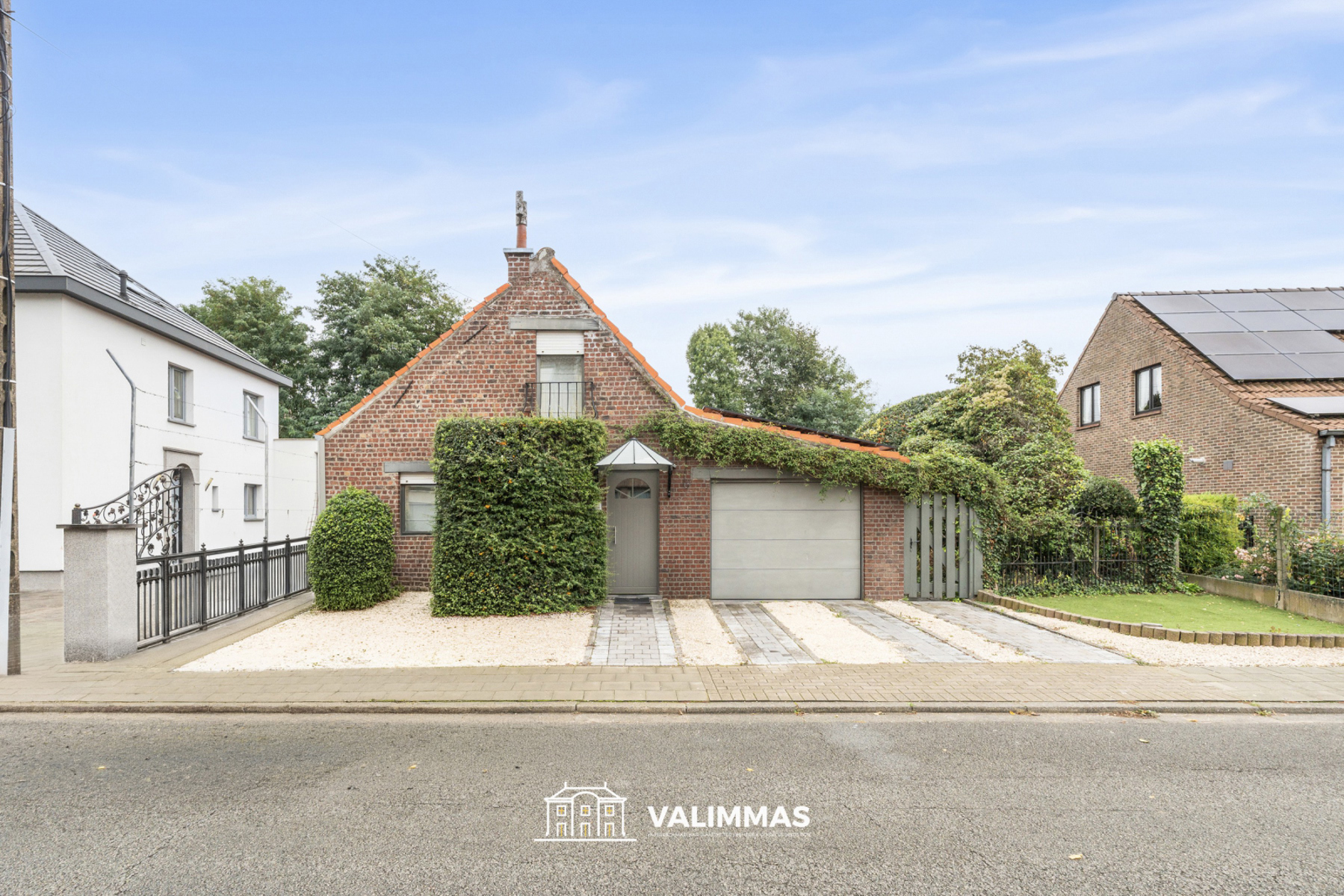 Charmante en instapklare woning met garage en mooie tuin... - foto 2